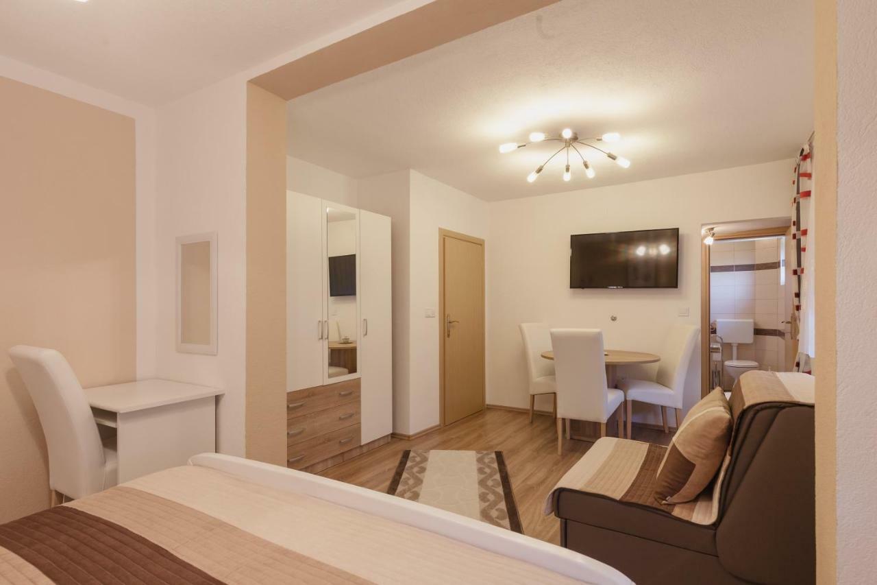 Iris Room & Apartment Slunj Luaran gambar