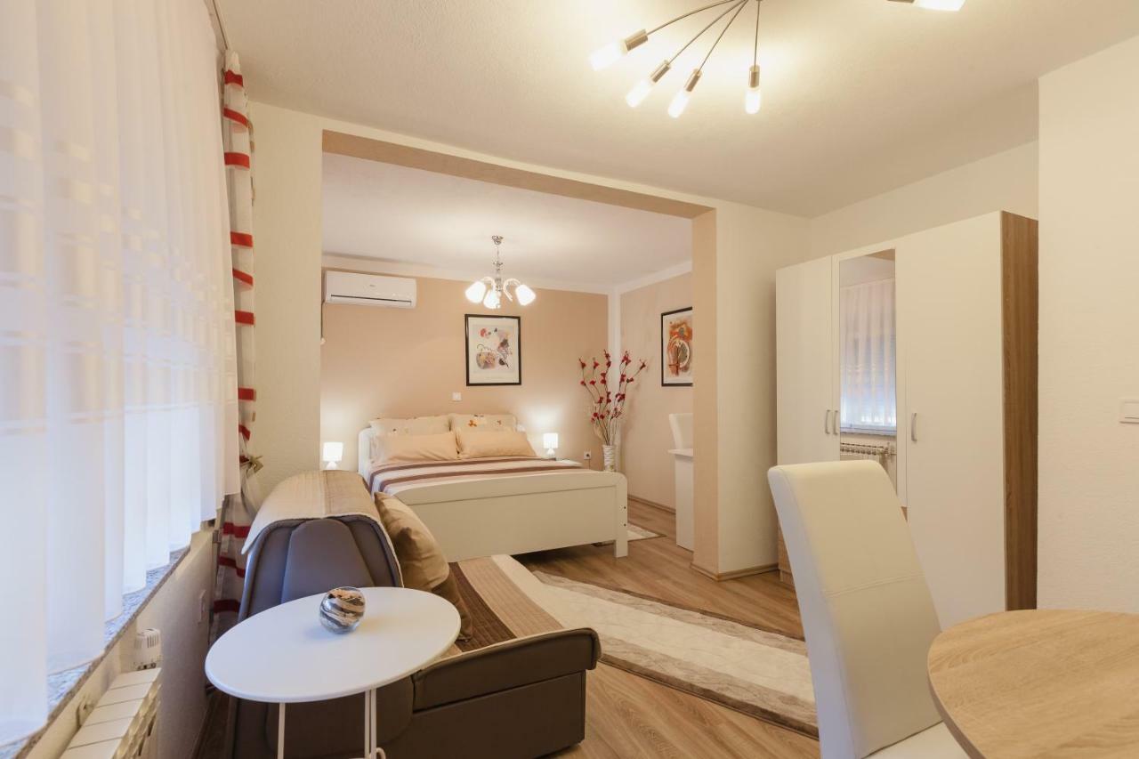 Iris Room & Apartment Slunj Luaran gambar