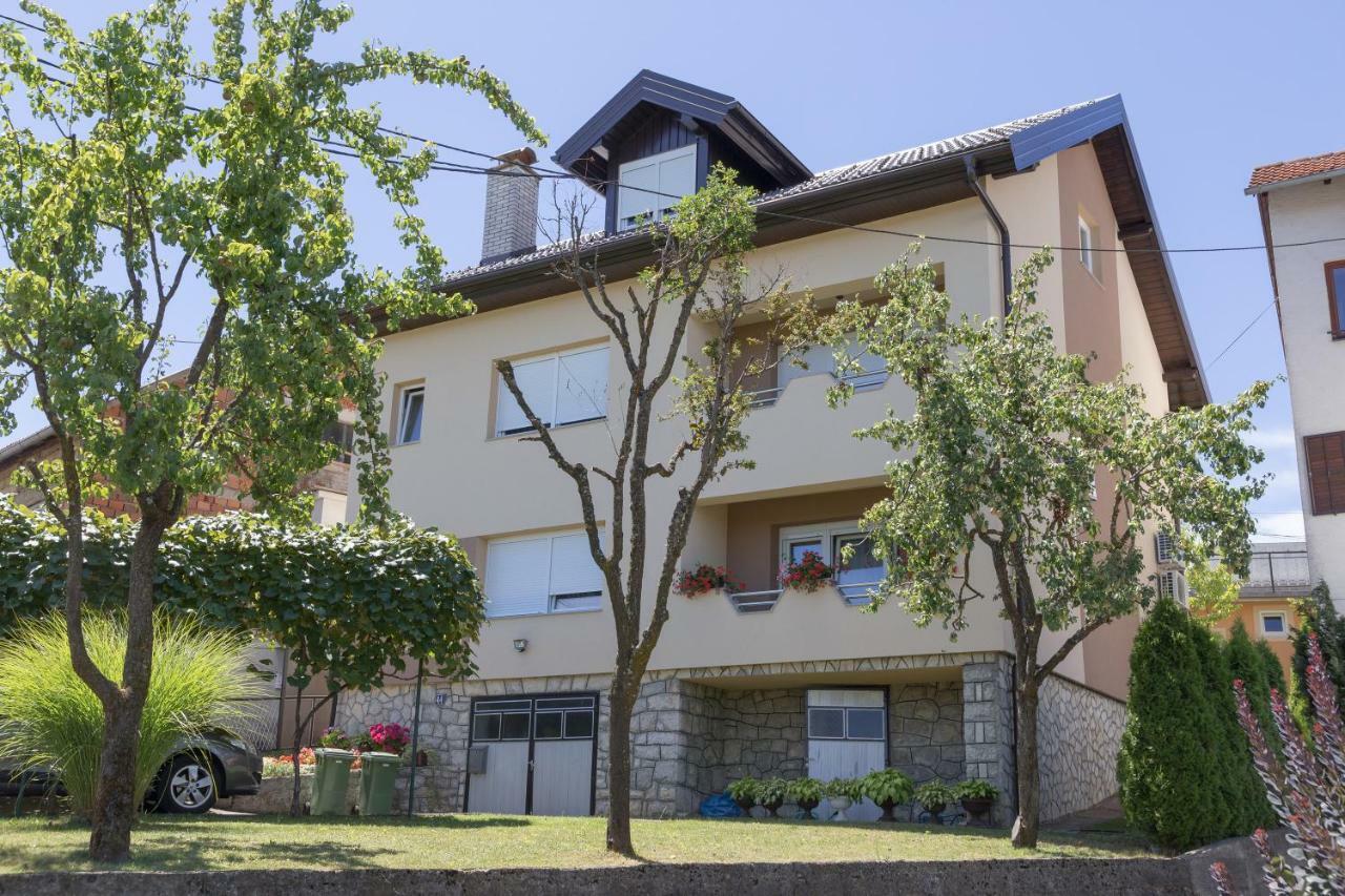 Iris Room & Apartment Slunj Luaran gambar