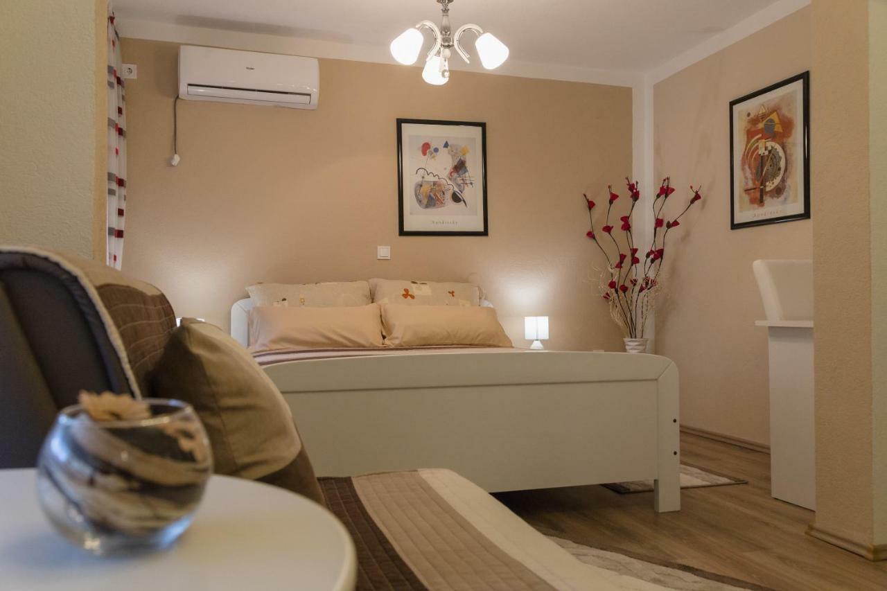 Iris Room & Apartment Slunj Luaran gambar