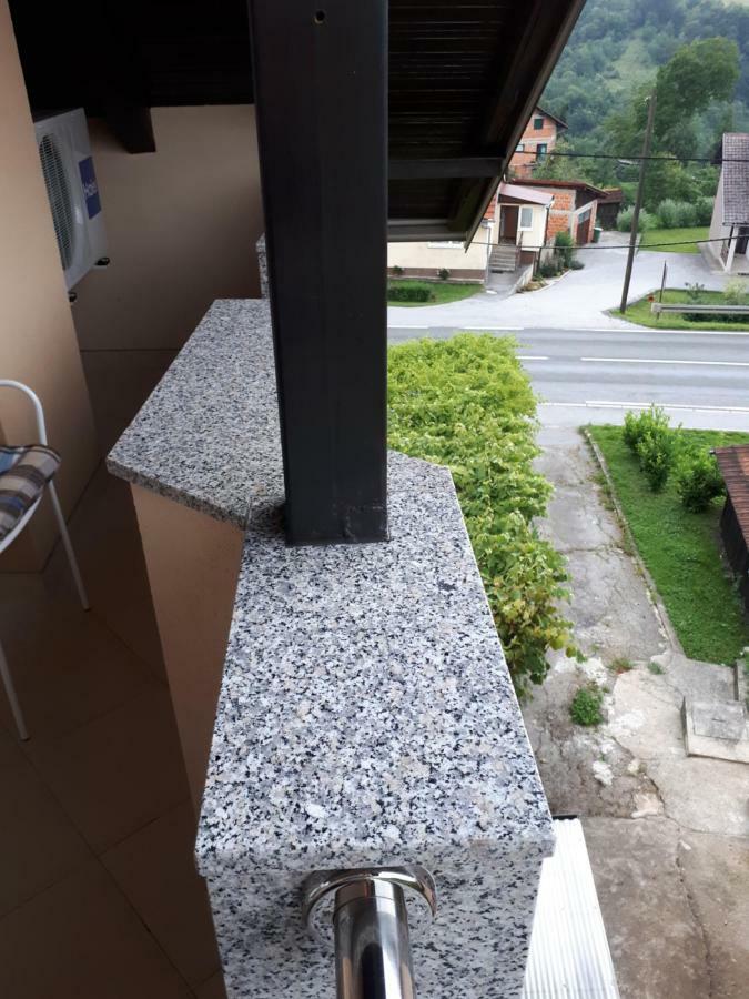 Iris Room & Apartment Slunj Luaran gambar